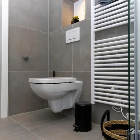 Stylish In Bedburg - 3 Single Beds Apartament