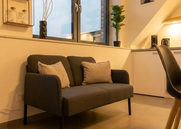 Stylish In Bedburg - 3 Single Beds * Hau